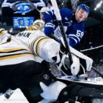 Why Bruins should go back to Jeremy Swayman in Game 4 vs. Leafs