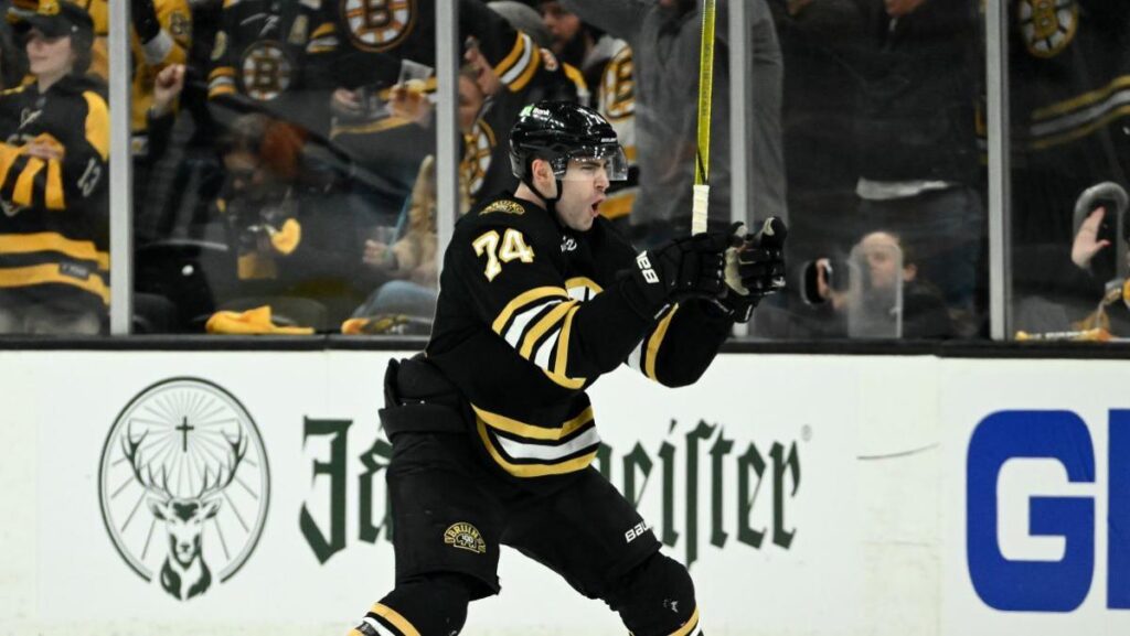 Bruins-Leafs takeaways: Swayman, DeBrusk shine as B’s win 5-1 in Game 1