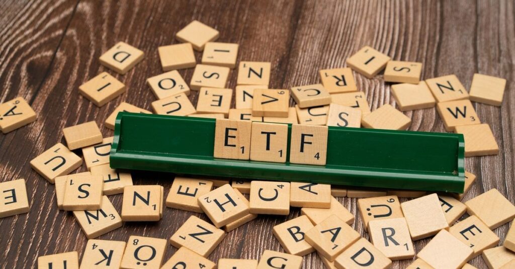 Bitcoin (BTC) Spot ETFs Register Five-Day Withdrawals Streak Ahead of Halving