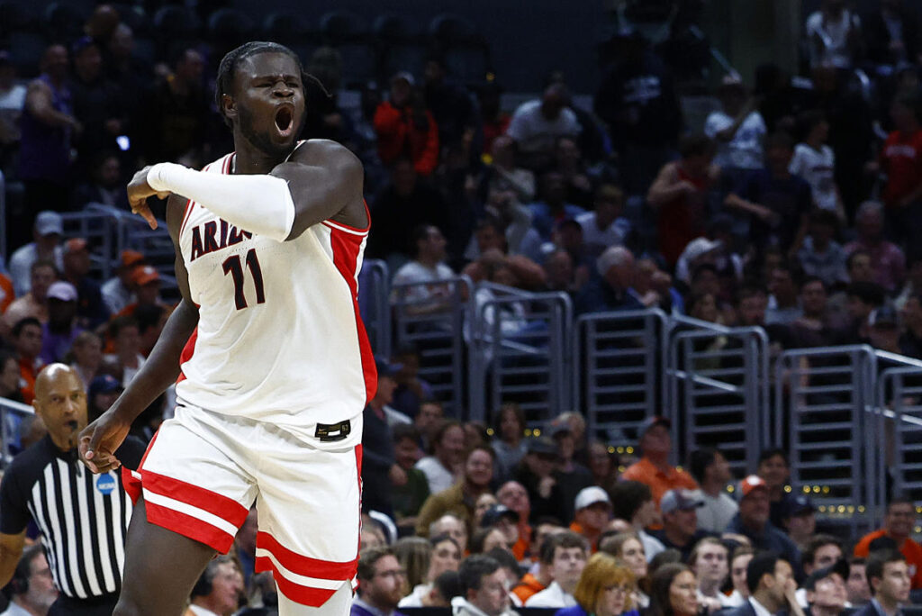 Indiana lands top-ranked transfer Oumar Ballo from Arizona