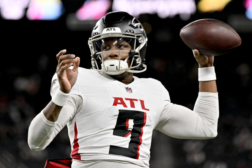 Falcons name rookie Michael Penix Jr. starting QB over Kirk Cousins