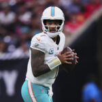 Tua Tagovailoa, Dolphins on the brink of playoff elimination with loss to Texans