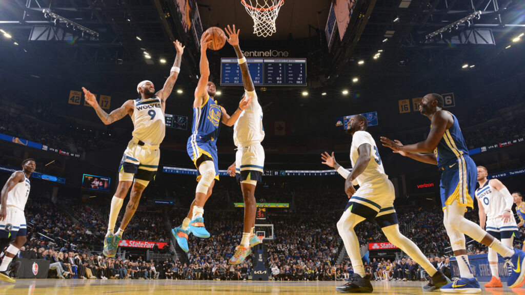 What we learned as Steph scores 23 in blowout loss to Timberwolves