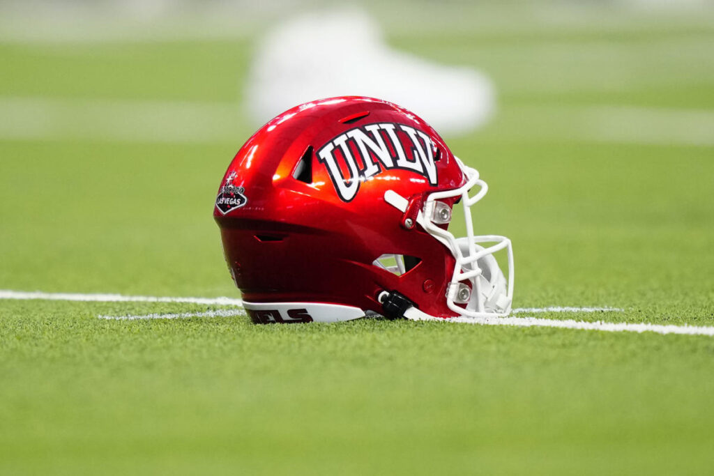 No. 24 UNLV executes novel fake punt to perfection in LA Bowl