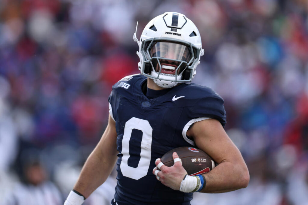 College Football Playoff: No. 6 Penn State rides two first-half pick-6s to blowout win over No. 11 SMU