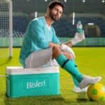 Shahid Kapoor teams up with Bisleri for #DrinkItUp sports campaign : Bollywood News