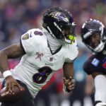 Lamar Jackson continues historic MVP push as Ravens manhandle Texans