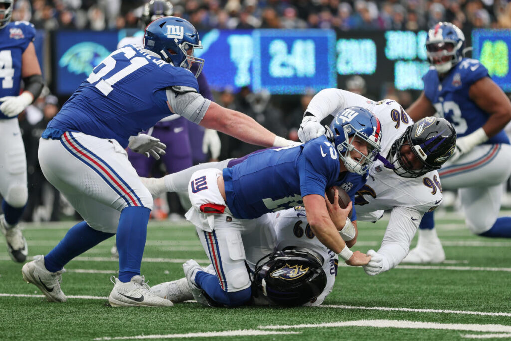 Tim Boyle replaces injured Tommy DeVito, leaving Giants down to their last active QB against Ravens