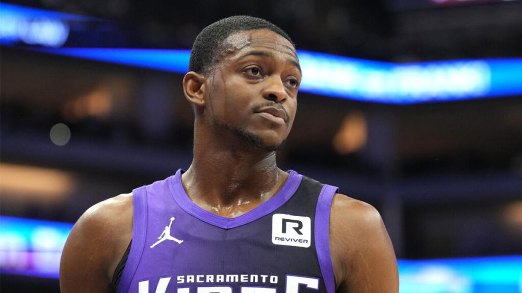 Report: Fox’s agent met with Kings to discuss star’s future