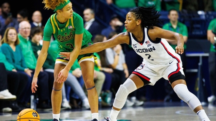 No. 2 UConn suffers first loss of season against No. 8 Notre Dame, 79-68