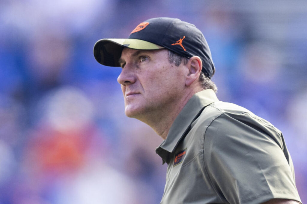 Reports: UNLV hiring former Florida coach Dan Mullen