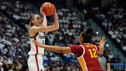 No. 4 UConn’s furious comeback falls short in 72-70 loss to JuJu Watkins, No. 7 USC