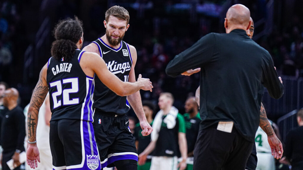 Kings blocking out noise, make loud statement in win over Celtics