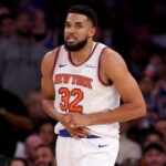 Knicks’ Karl-Anthony Towns sidesteps questions about possible thumb injury: ‘It is what it is’