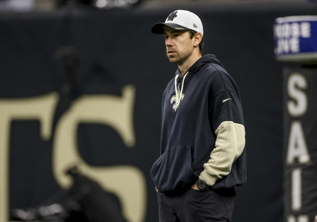 Seahawks hiring Klint Kubiak as next OC after short stint with Saints