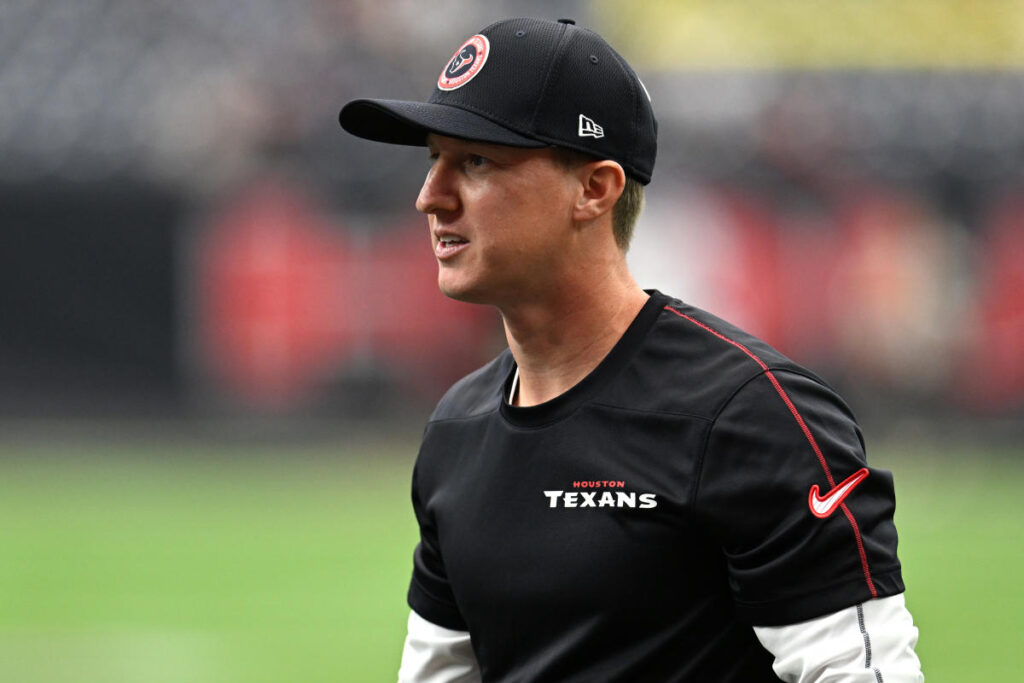 Texans reportedly fire OC Bobby Slowik after 2 seasons despite divisional-round appearance