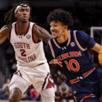 No. 2 Auburn narrowly avoids upset loss to South Carolina, as Johni Broome injures ankle