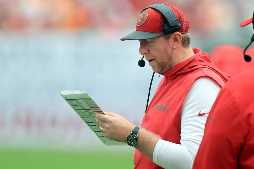 Buccaneers OC Liam Coen reportedly expected to become Jaguars head coach, reversing course from Tampa Bay extension