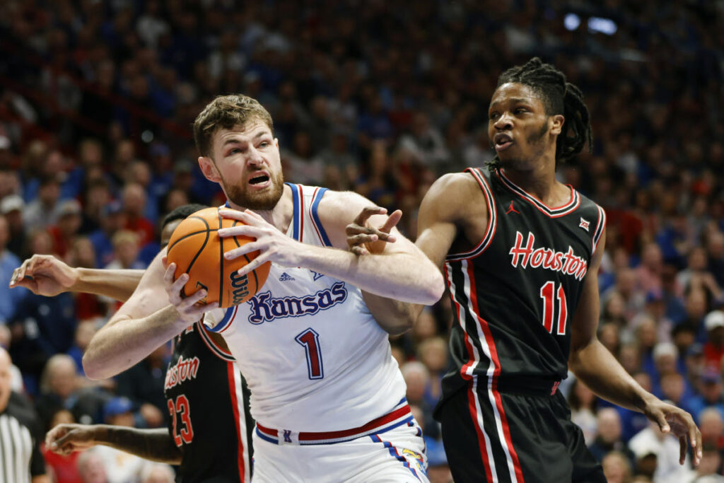 No. 5 Houston stuns No. 12 Kansas with clutch 3-pointers for 92-86 win in double OT