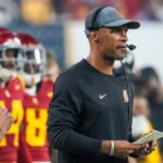 USC signs defensive coordinator D’Anton Lynn to a contract extension