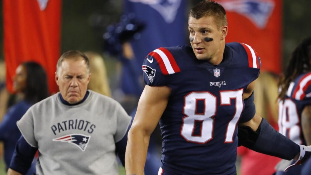 Gronk dishes on ‘wild’ 2018 offseason, ignoring Belichick’s calls