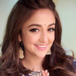 Monali Thakur clarifies on health news; says, “I am not dealing with breathing issues and I am not admitted to the hospital” : Bollywood News