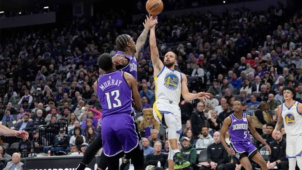 What we learned as Warriors blow 18-point lead in ugly loss to Kings