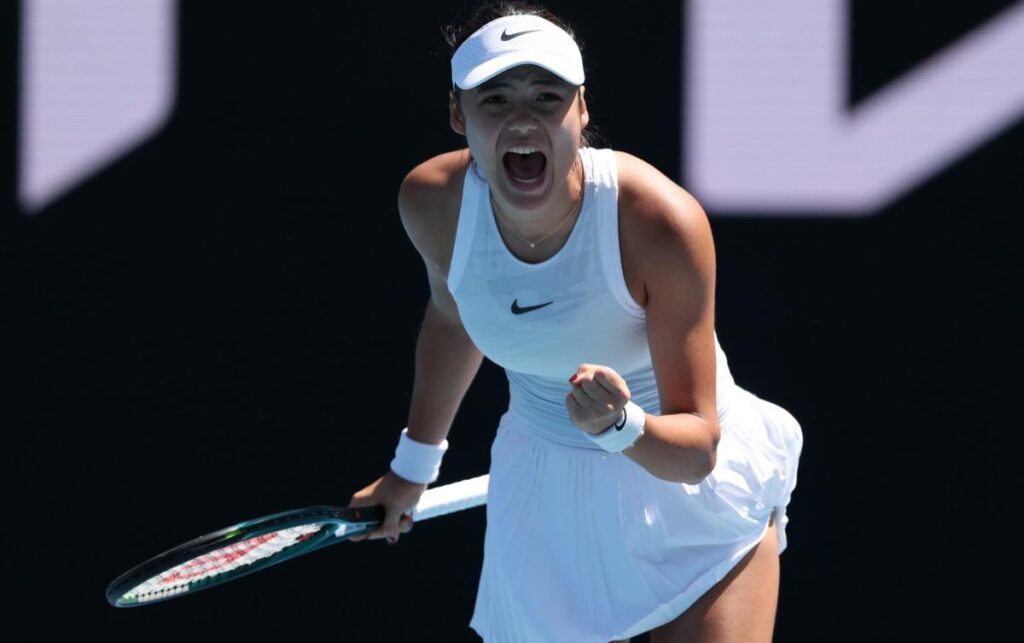 Emma Raducanu plays through the pain to charm crowd and reach the third round for first time