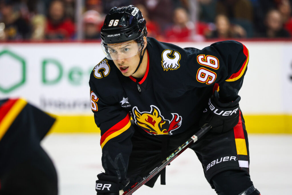 Report: Flyers & Flames Working On Trade