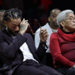 Derrick Rose moved to tears in Bulls halftime ceremony, to have his jersey number retired