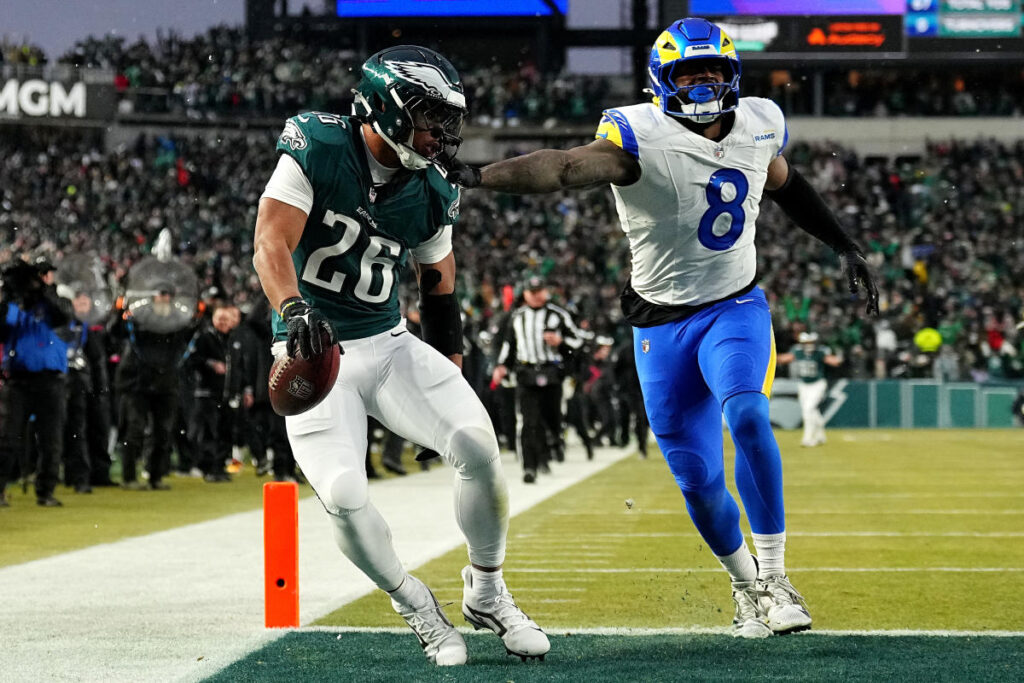 Jared Verse responds to jeers with 2 sacks of Jalen Hurts, but Eagles get last laugh in win over Rams