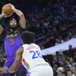 Lakers lose Anthony Davis to abdominal injury, blown out by 76ers team playing without Joel Embiid, Paul George