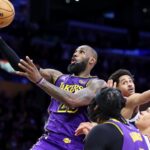 Lakers get back on track against woeful Washington