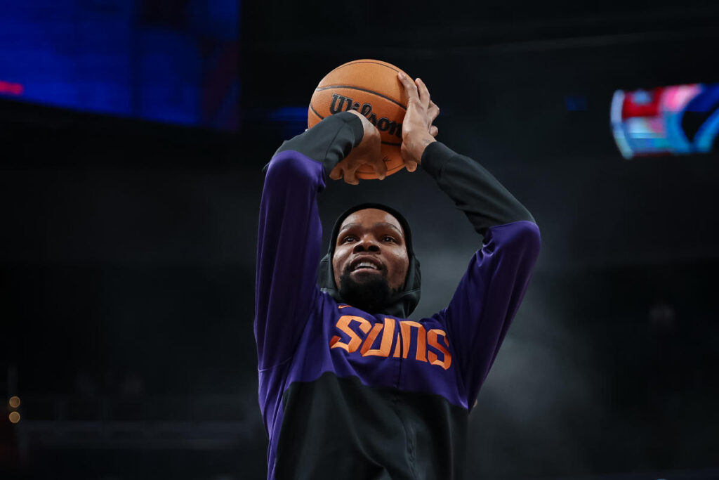 While trade rumors swirl, Kevin Durant believes he can lift Suns: ‘I ain’t a regular 36-year-old’