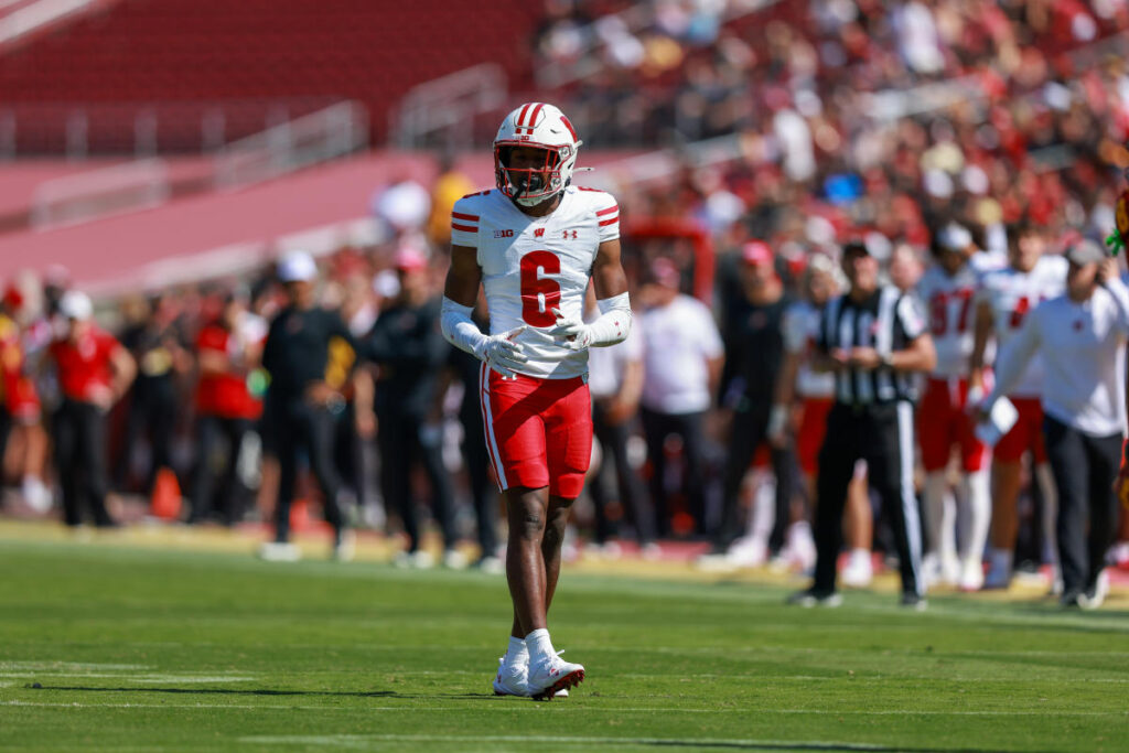 Former Wisconsin DB Xavier Lucas leaving school for Miami without entering transfer portal