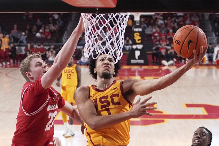 USC’s upset bid crumbles in second half of loss to No. 24 Wisconsin