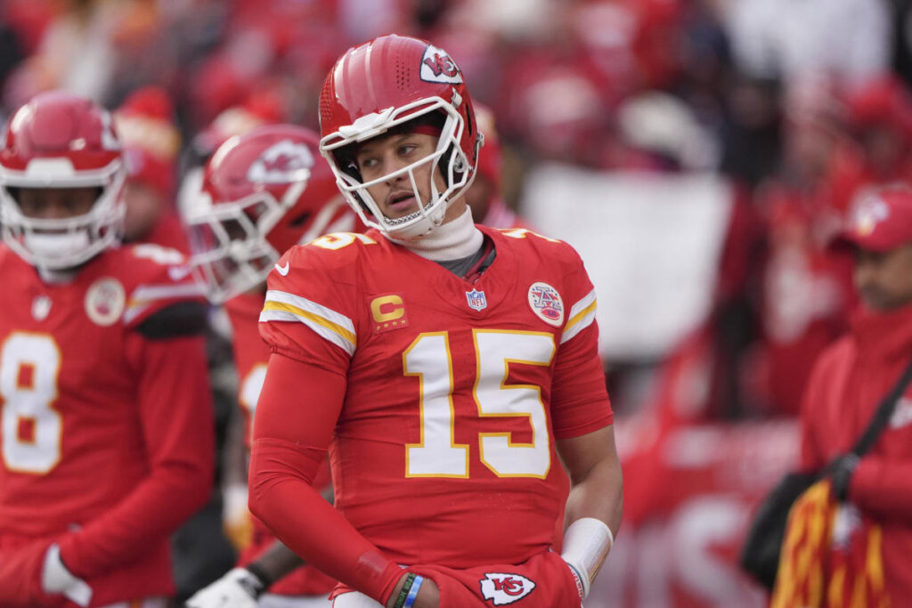 Troy Aikman was incensed at roughing call on Patrick Mahomes: ‘He barely gets hit’