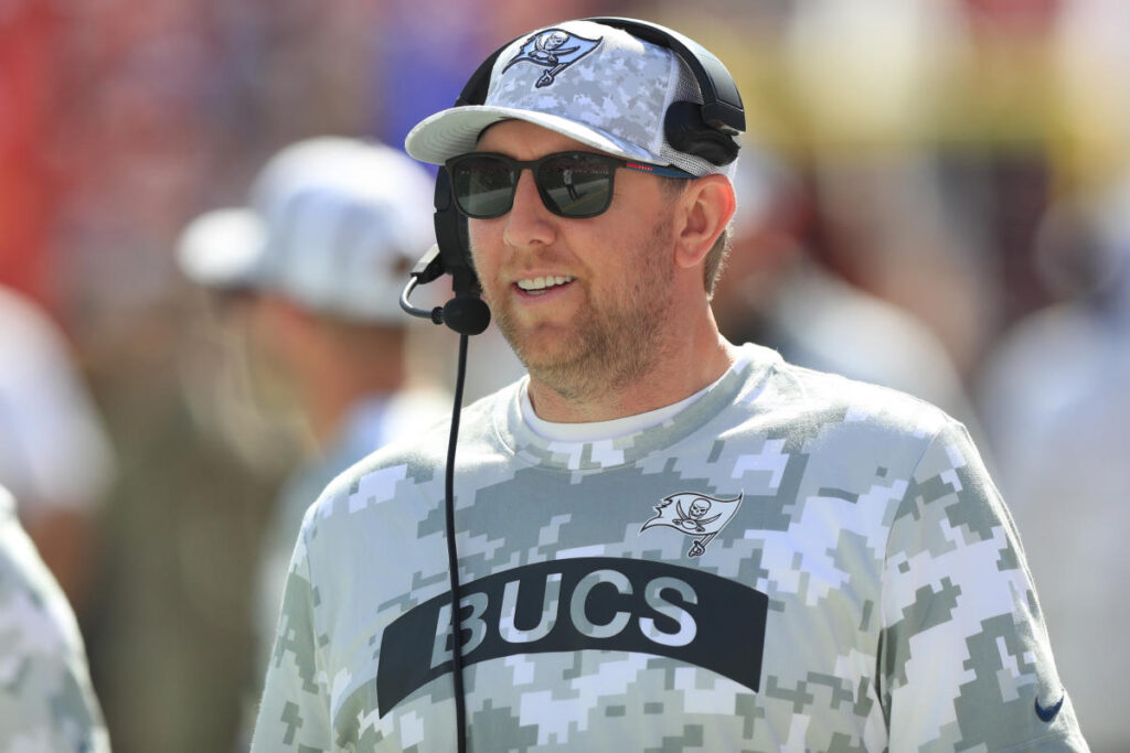 Buccaneers OC Liam Coen reportedly getting raise to stay in Tampa, removing name from Jaguars head coach search