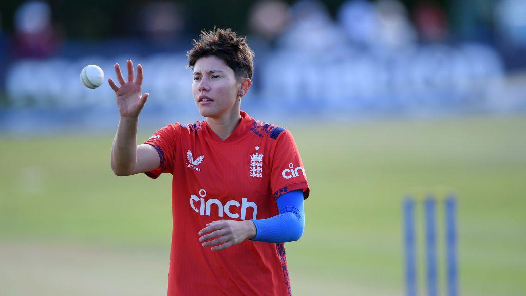 England mishandled ‘pin-up girl’ Wong – Robinson