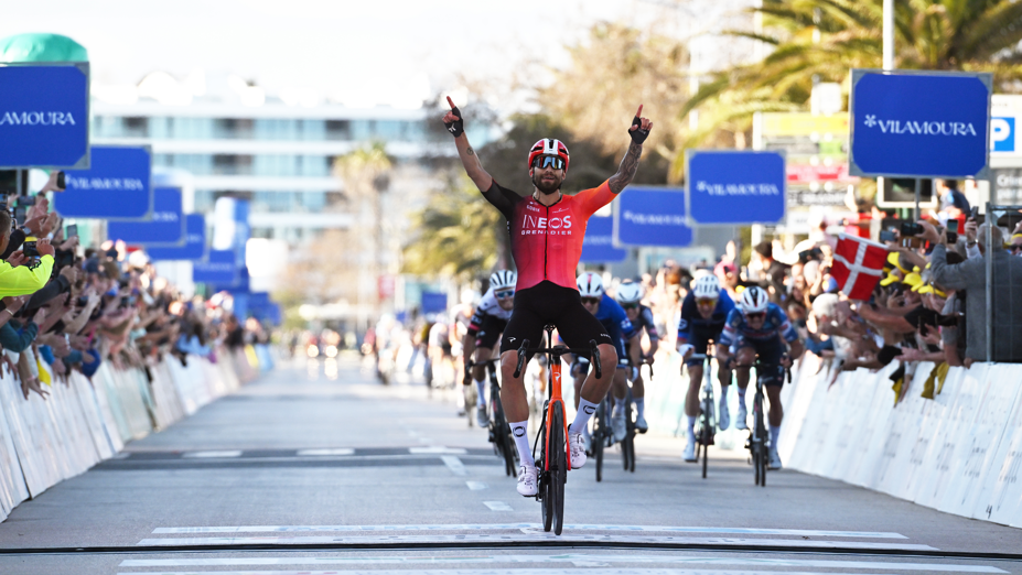 ‘Ridiculous’ – stage scrapped after peloton goes wrong way