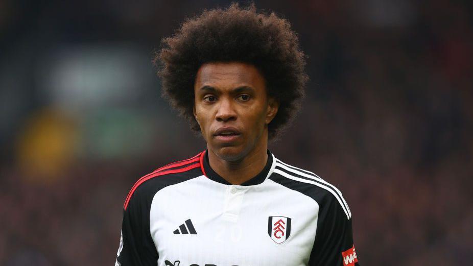 Fulham re-sign free agent Willian