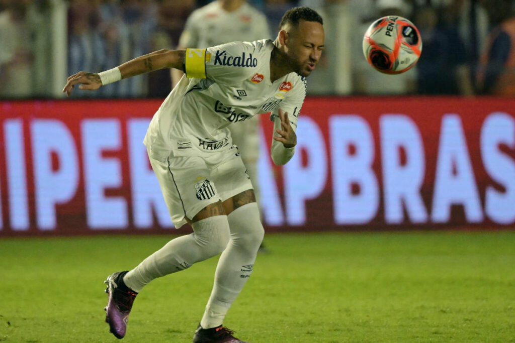 🔥 He’s Back! Neymar Makes His Return in Santos Jersey