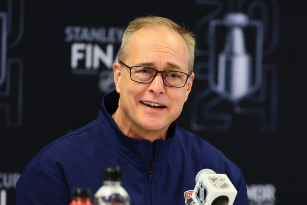 Anonymous poll shows NHL players want to be coached by Paul Maurice