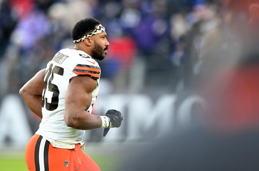 Myles Garrett reached out to LeBron James before asking Browns to trade him