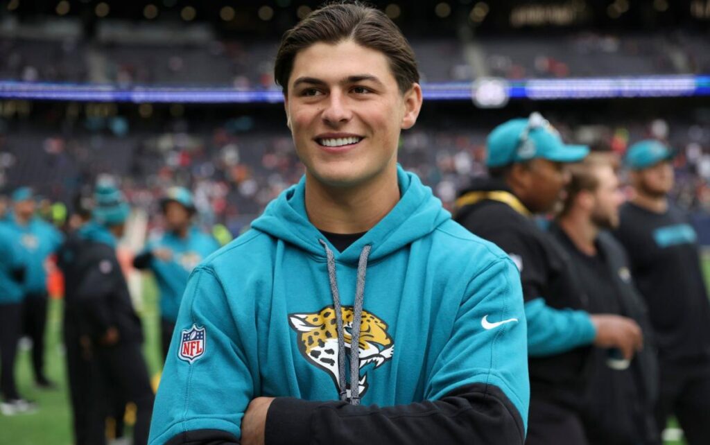 Louis Rees-Zammit moves closer to playing in NFL after joining Jaguars’ active roster