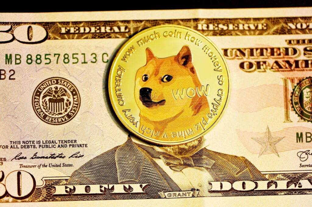 Dogecoin Slides 4% as Bitcoin Traders Await Payrolls