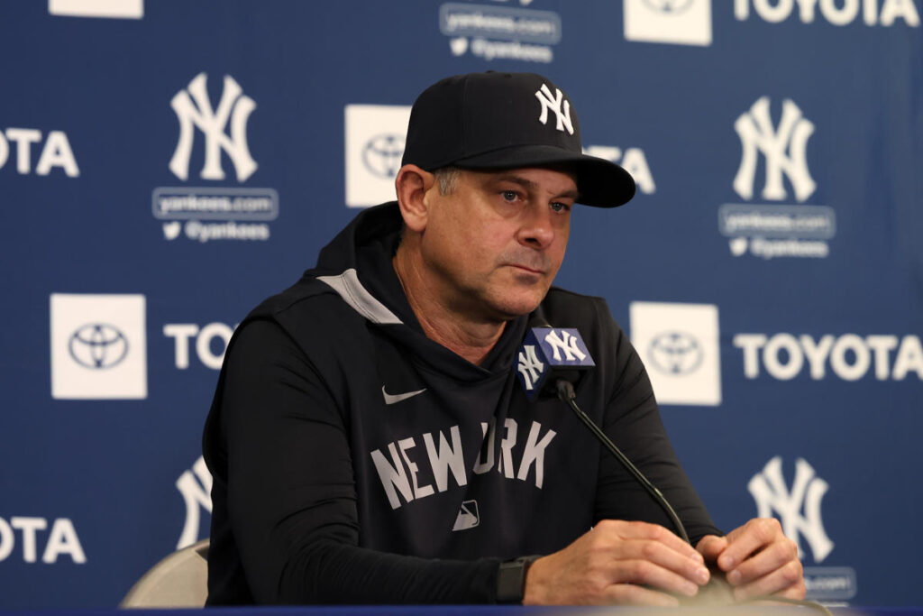 Yankees sign manager Aaron Boone to 2-year extension through 2027 season