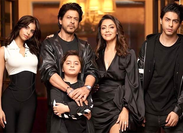 Shah Rukh Khan and family to move out of Mannat, albeit temporarily: Report : Bollywood News