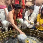 Vicky Kaushal seeks blessings at Shri Grishneshwar Jyotirlinga as Chhaava kicks off Pan-India promotions : Bollywood News