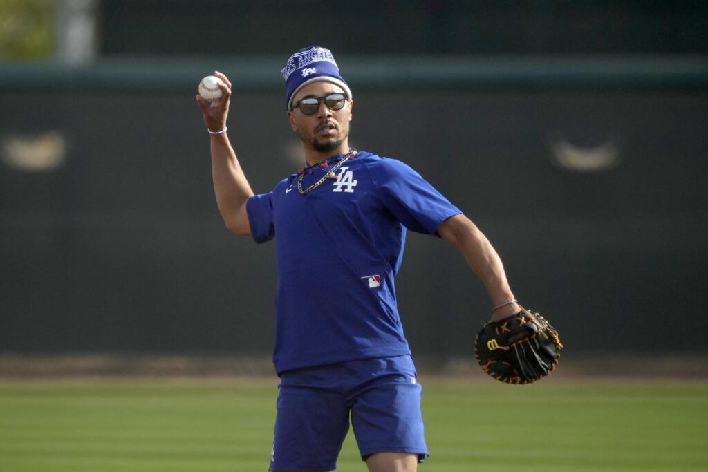 3 storylines to follow as the Dodgers open spring training